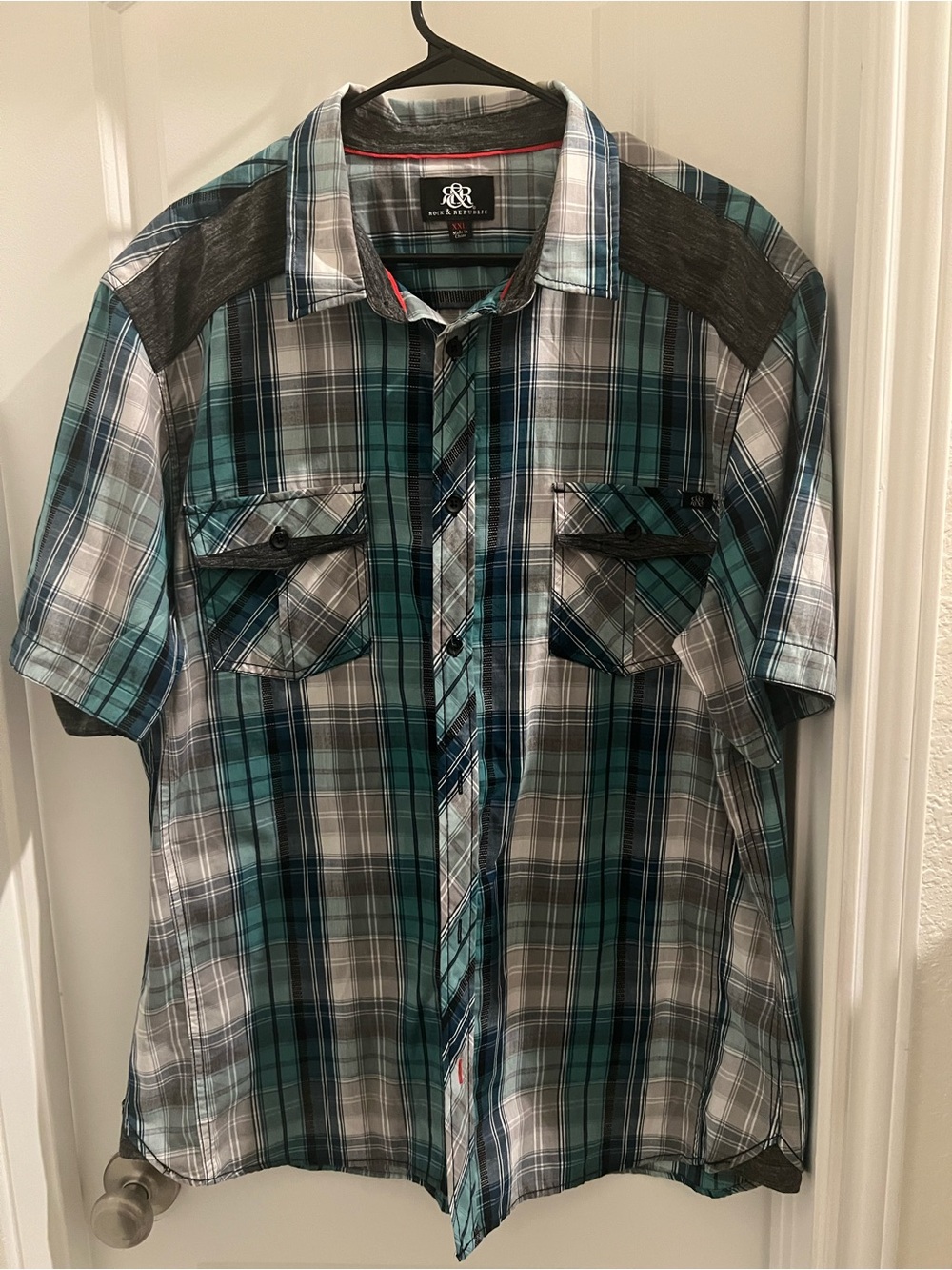 Rock & Republic Men’s XXL Plaid Short Sleeve Utility Button-Up Shirt